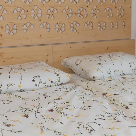 Planinska Koca Na Uskovnici *