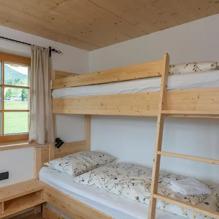 Planinska Koca Na Uskovnici Penzion Srednja Vas v Bohinju