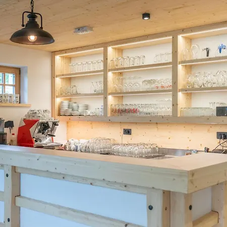 Casa de hóspedes Planinska Koca Na Uskovnici *