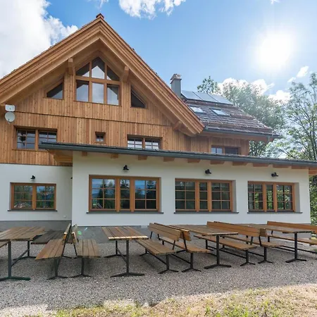 Planinska Koca Na Uskovnici * Srednja Vas v Bohinju