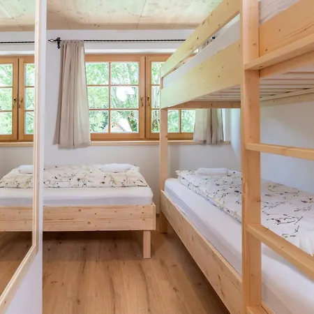 Pensión Planinska Koca Na Uskovnici