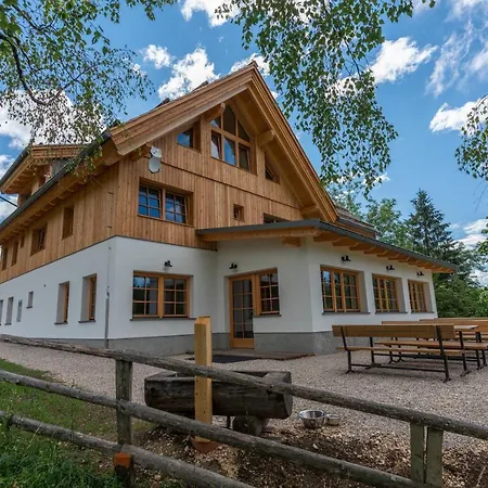 Planinska Koca Na Uskovnici Guest house *