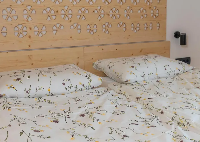 Planinska Koca Na Uskovnici *