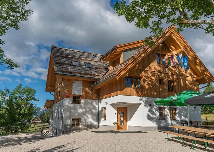 Planinska Koca Na Uskovnici Gasthuis Srednja Vas v Bohinju