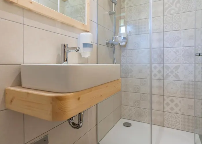 Planinska Koca Na Uskovnici Srednja Vas v Bohinju