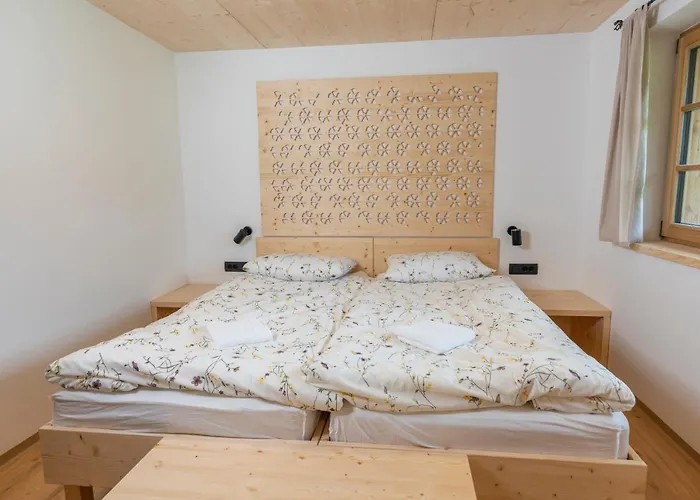 Guest house Planinska Koca Na Uskovnici