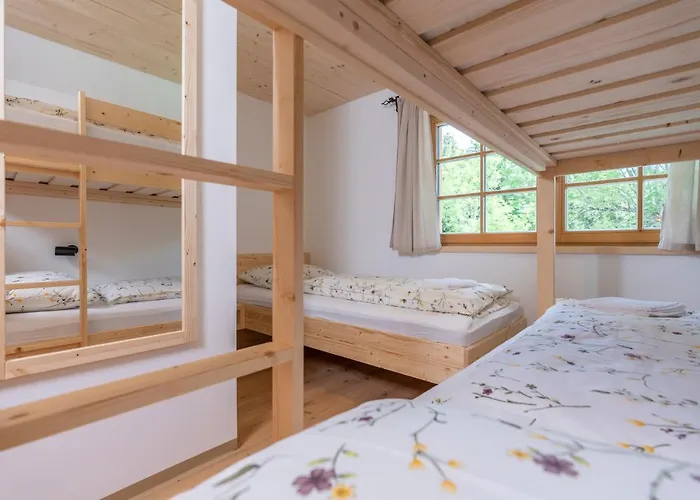 Planinska Koca Na Uskovnici Guest house