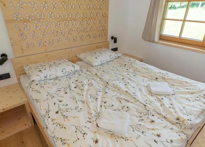 Planinska Koca Na Uskovnici Guest house