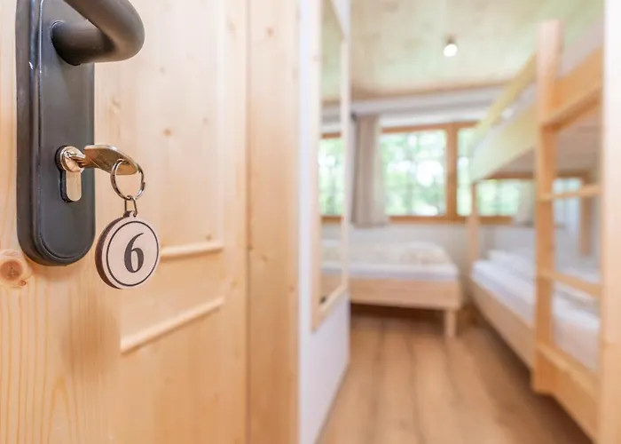 Planinska Koca Na Uskovnici *