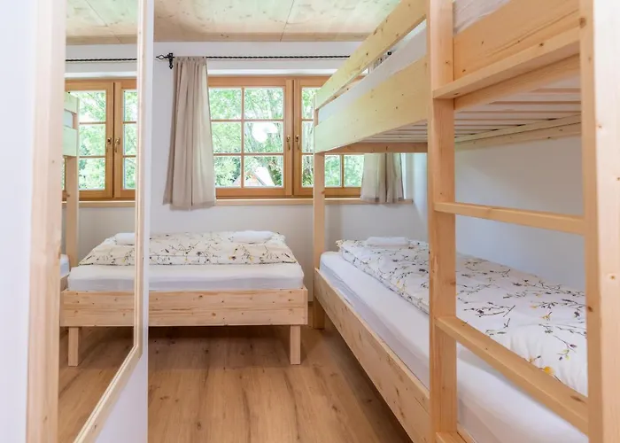 Gasthuis Planinska Koca Na Uskovnici