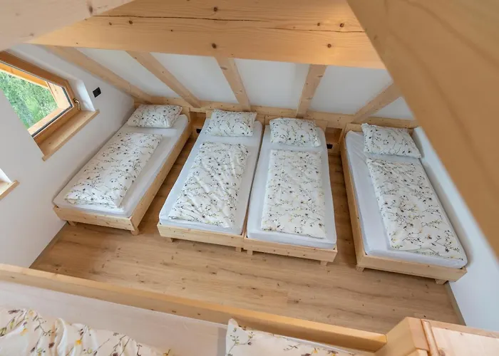 Planinska Koca Na Uskovnici