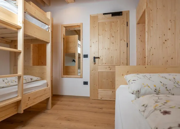 Planinska Koca Na Uskovnici * Srednja Vas v Bohinju